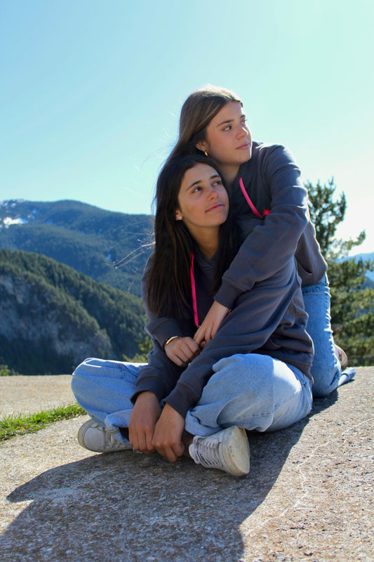 💥 Sudadera Gris & Fucsia